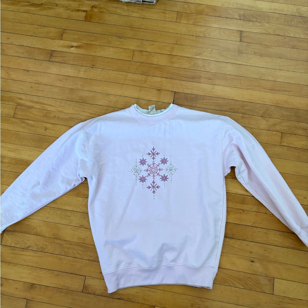 Essentials Soft Pink crewneck Top